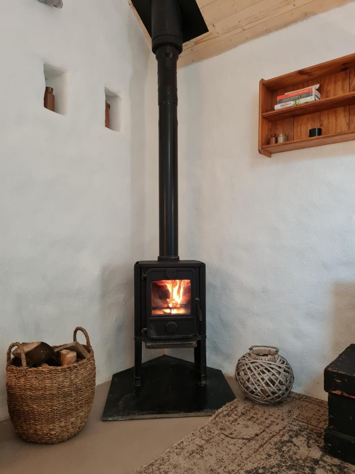 Cosy Couples Retreat At The Coop With Hot Tub Villa Килкийл Екстериор снимка